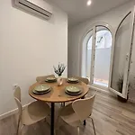 De La Vina Zen House